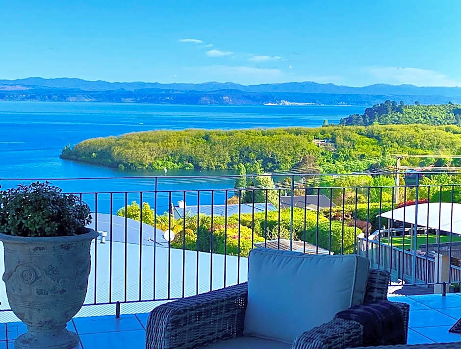 The Flying Trout Boutique Lodge