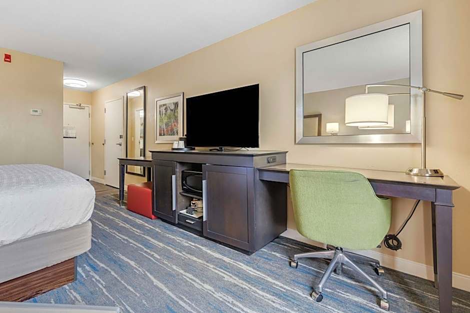 Hampton Inn By Hilton And Suites Memphis-Wolfchase Galleria