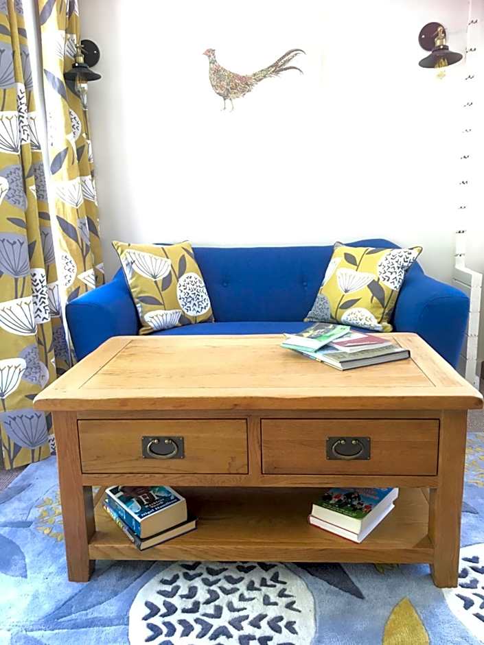 Woodland Cabin With private Wood-Fired Hot-Tub