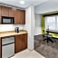 Holiday Inn Express & Suites Wilmington-Newark by IHG