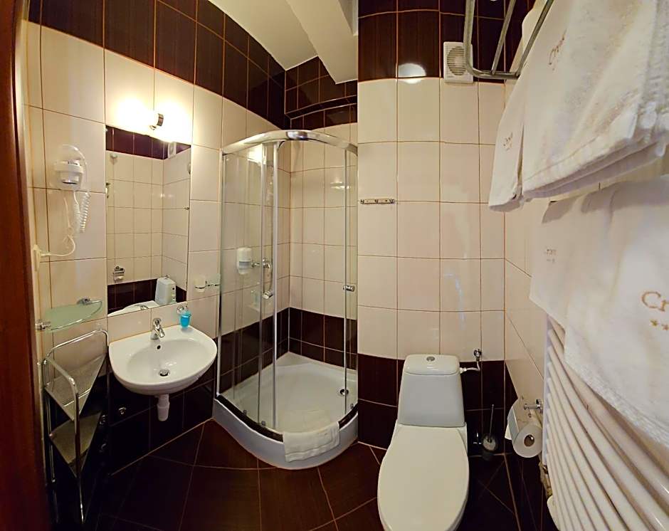 Pensjonat Crosna SPA