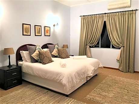 Luxury Twin Room