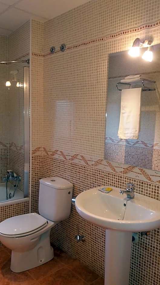 Hotel Brezales