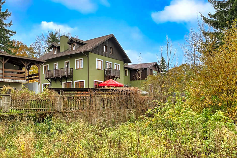 Zajazd Karłów Restauracja & Pokoje Gościnne