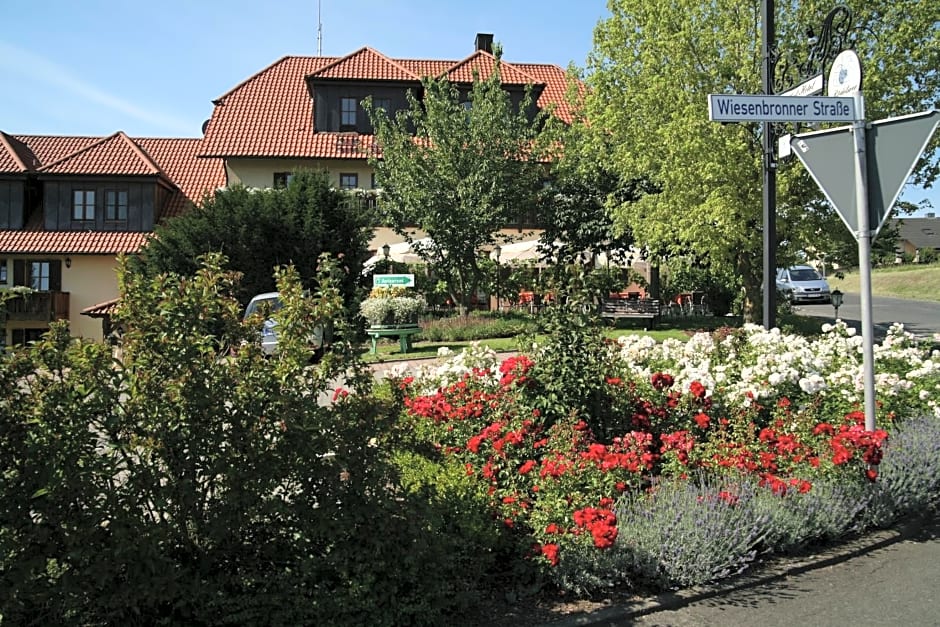 Hotel & Gasthof zum Rödelseer Schwan