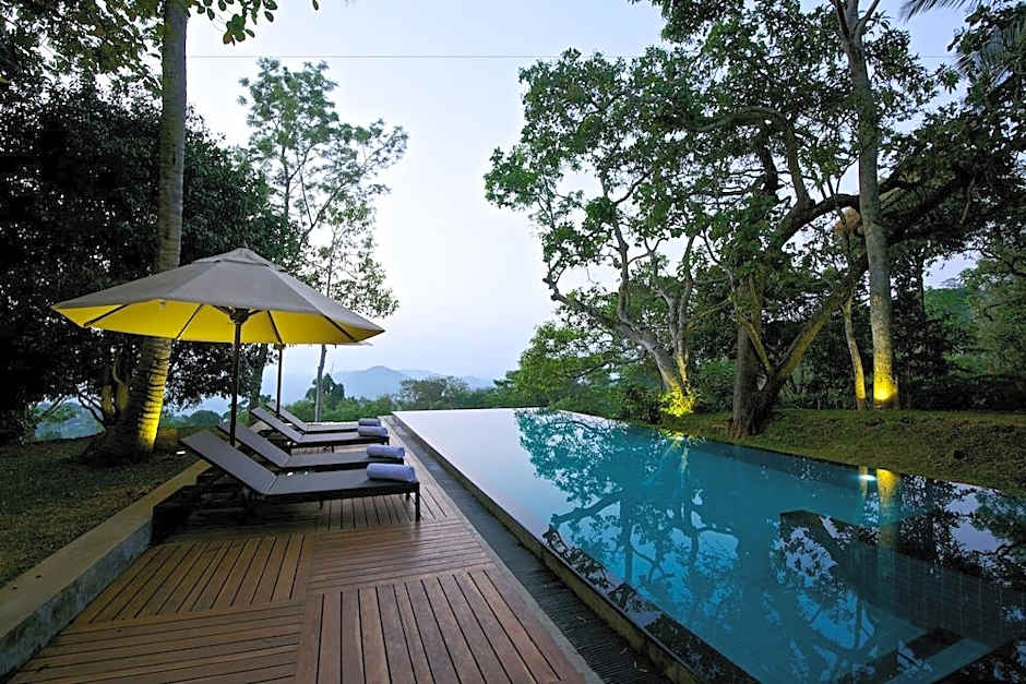 Mountbatten Bungalow - Thema Collection