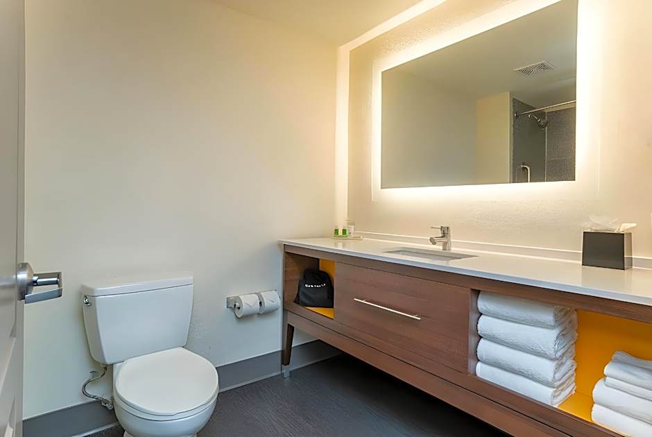 Holiday Inn Hotel & Suites Beaufort at Highway 21 By IHG