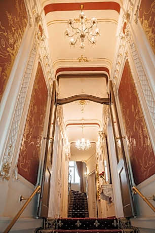 Alisa Hotel
