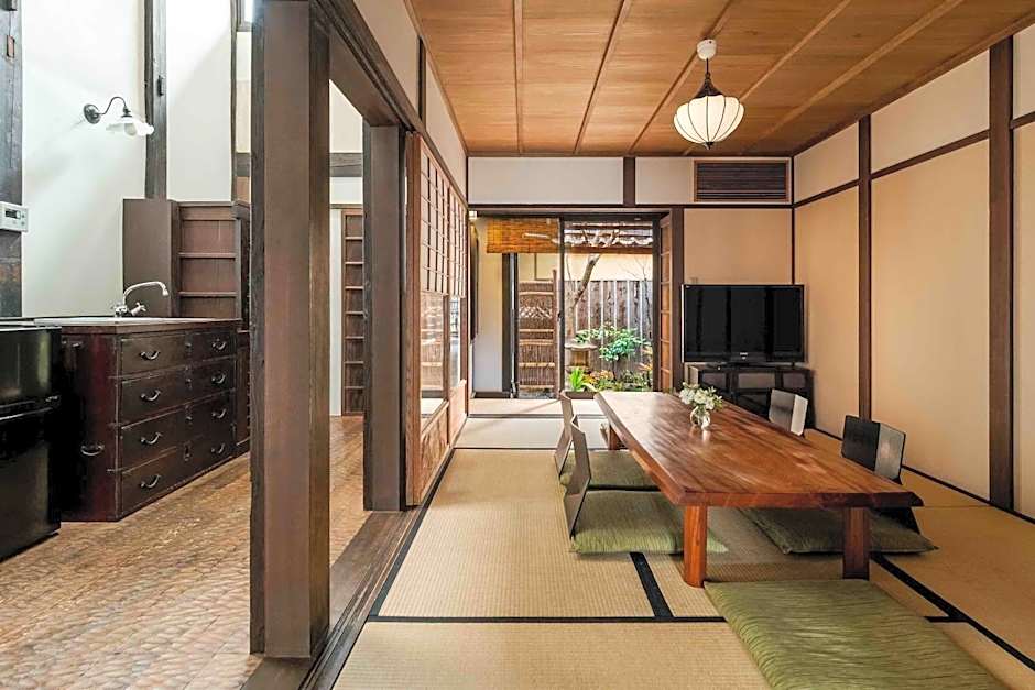 Hatoba an Machiya House