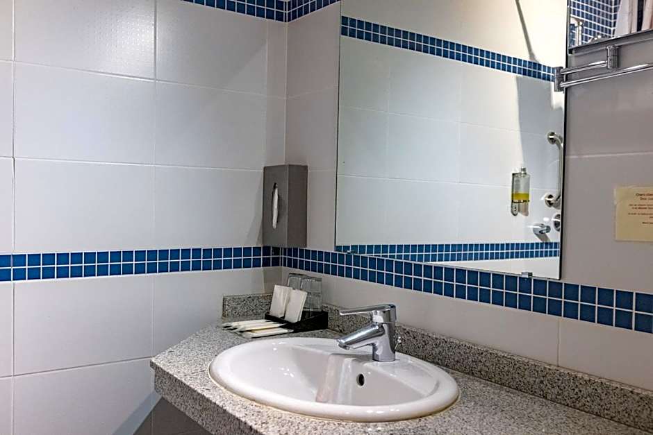 Hotel Restaurant Le Gardon - Pont du Gard