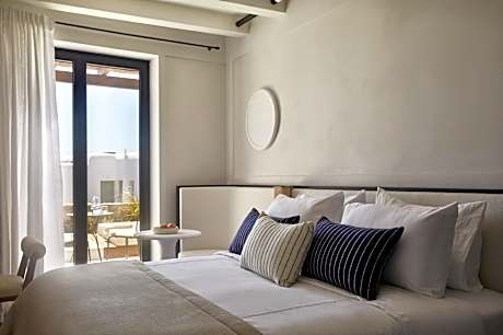 Nest Suite with Outdoor Hot Tub