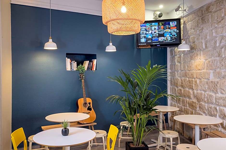 Le Regent Montmartre by Hiphophostels