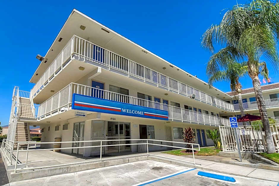 Motel 6-San Bernardino, CA - North