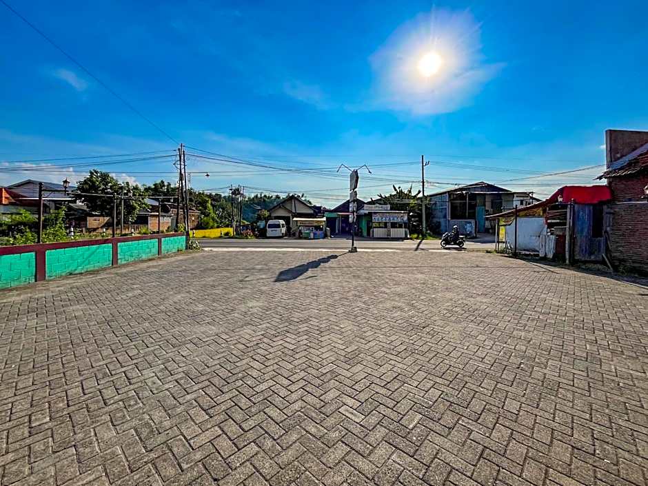 RedDoorz at Hotel Mutiara Ponorogo