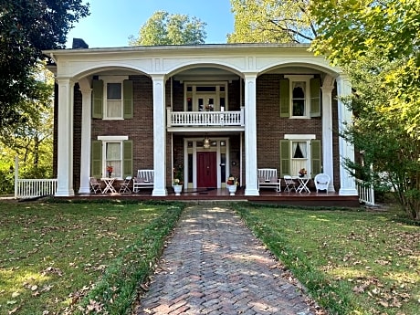 Belmont Inn