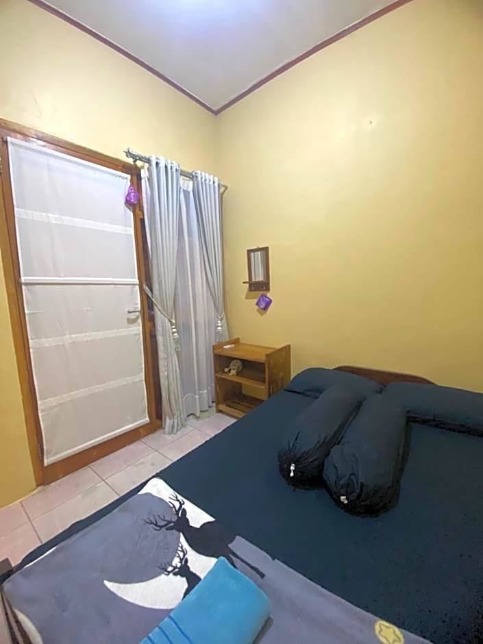 Sadewa homestay batukaras