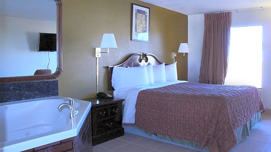 Royal Inn & Suites