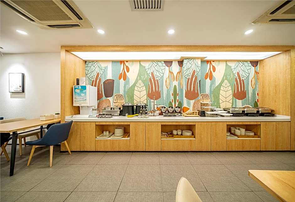 Hanting Hotel Shanghai Zhoupu Wanda Metro Station