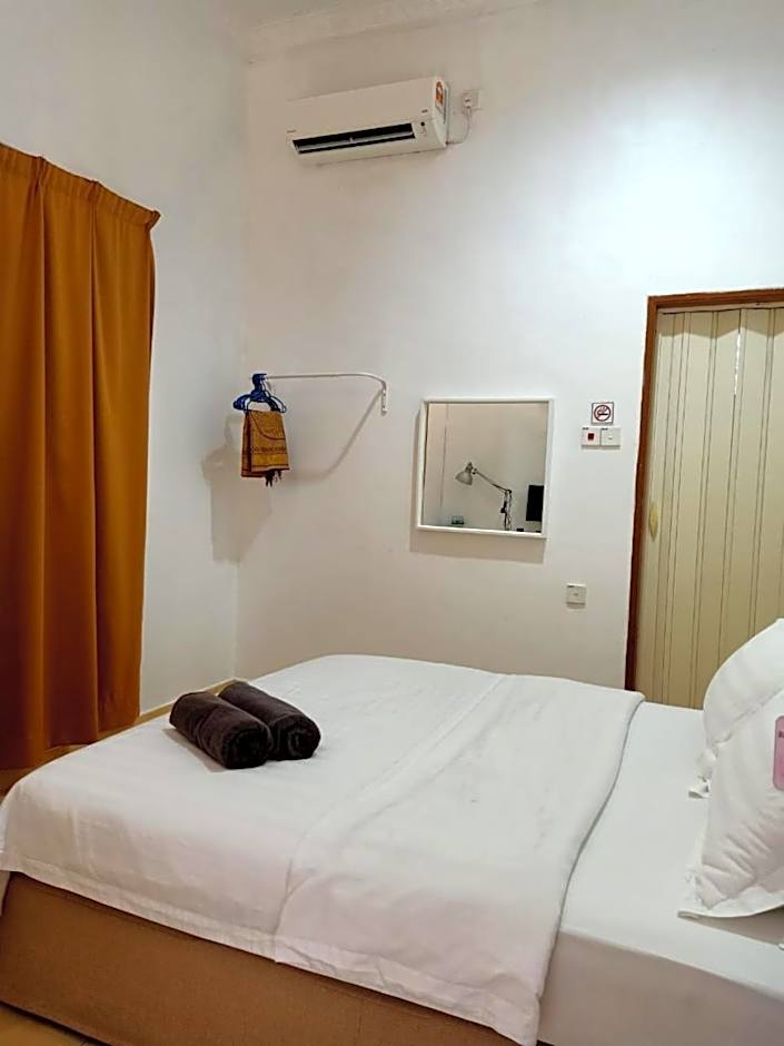 ANGGERIK IMPIAN HOTEL -Best for Travellers at Kuala Berang