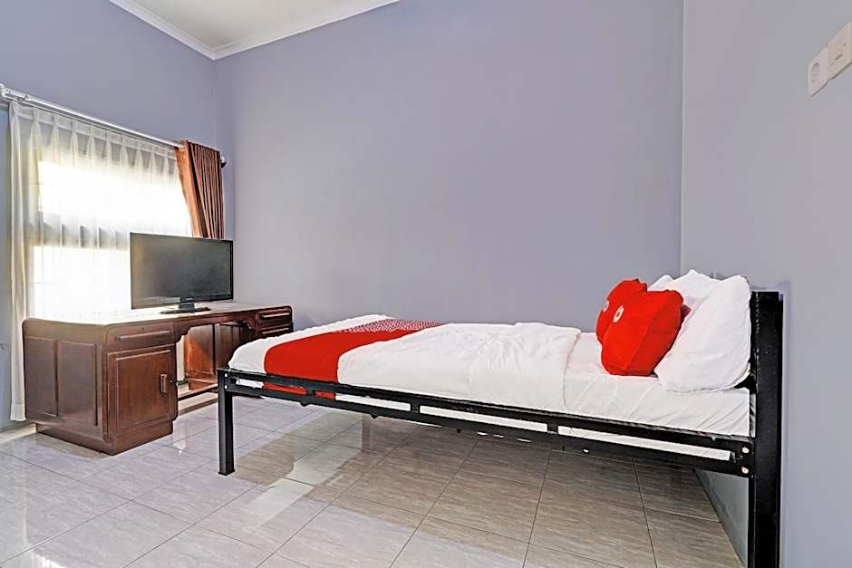 OYO Life 91592 Aaliya Guest House Syariah