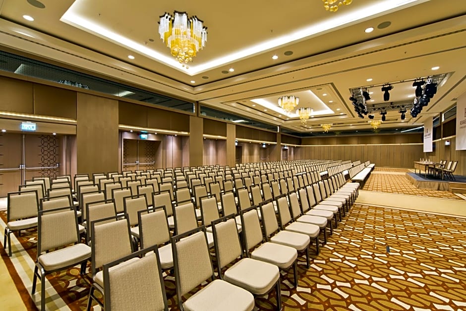 Renaissance by Marriott Istanbul Polat Bosphorus Hotel