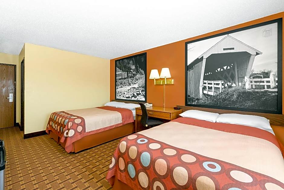 Super 8 by Wyndham Boone