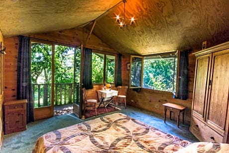 Double Room with Private External Bathroom