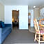 Hananui Lodge and Apartments
