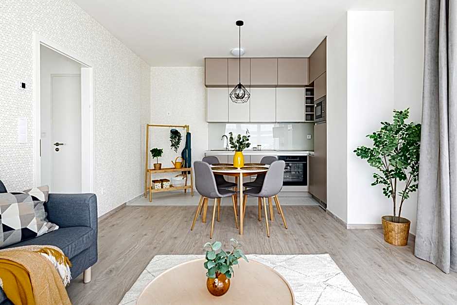 WestSide Garden Apartments by FirstHost