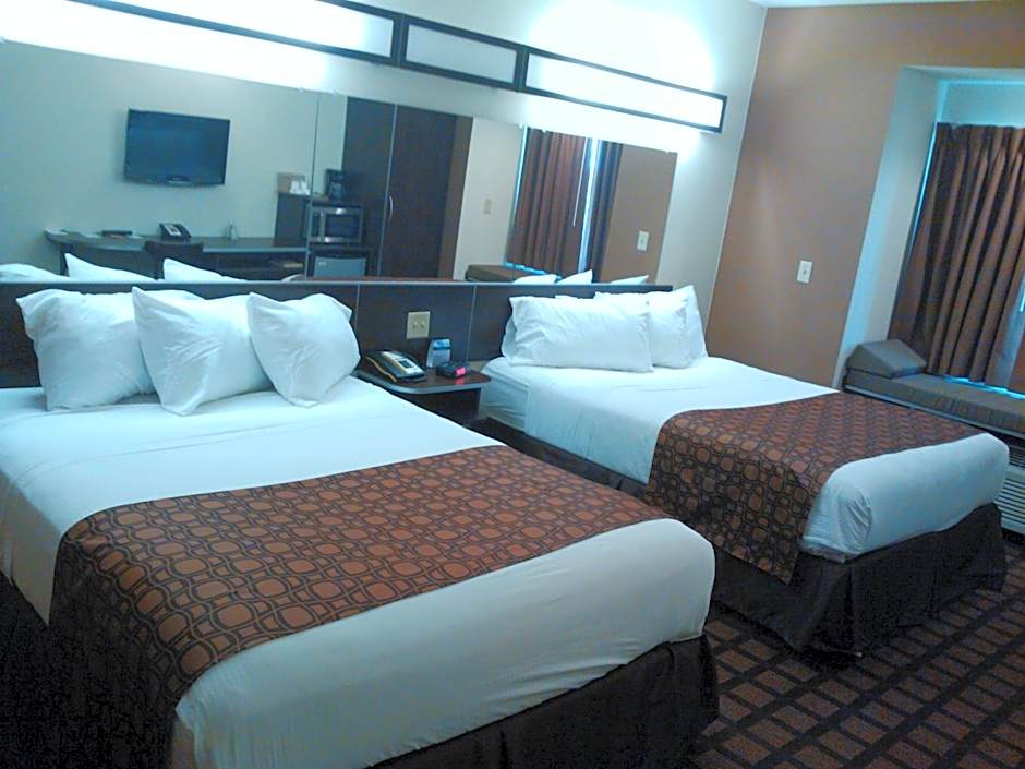 Microtel Inn & Suites by Wyndham Eagle Pass