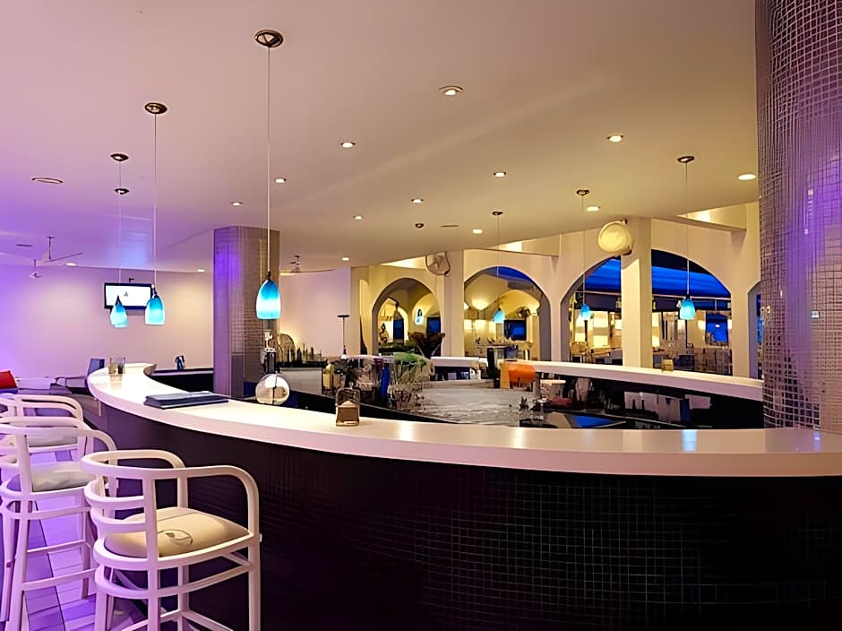 Trinco Blu by Cinnamon