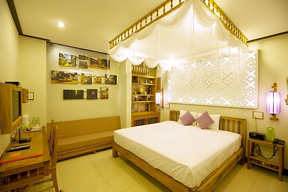 Photo 1 of 6 of Superior 1 Double Bed or 2 Beds, Windowless