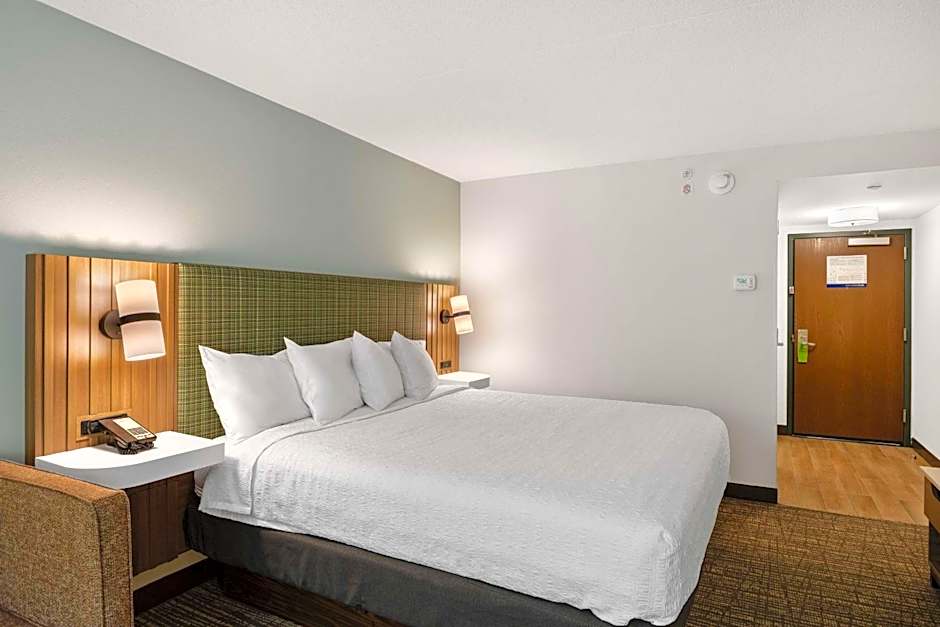 Hampton Inn By Hilton & Suites Lake George, NY
