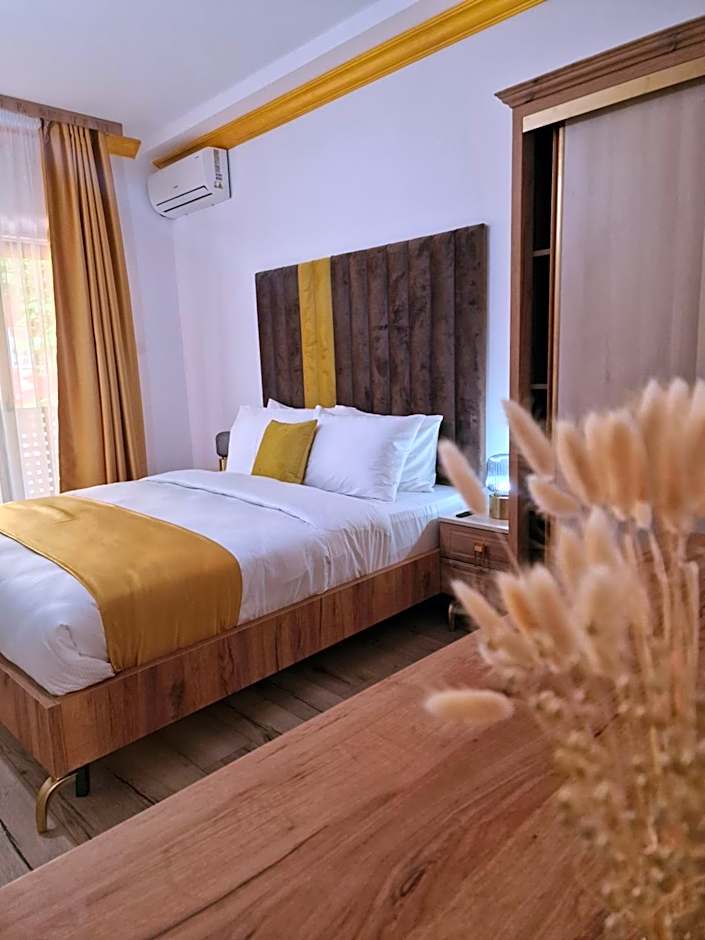 COLT DE RAI-Deluxe & Spa