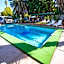 Elkira Court Motel