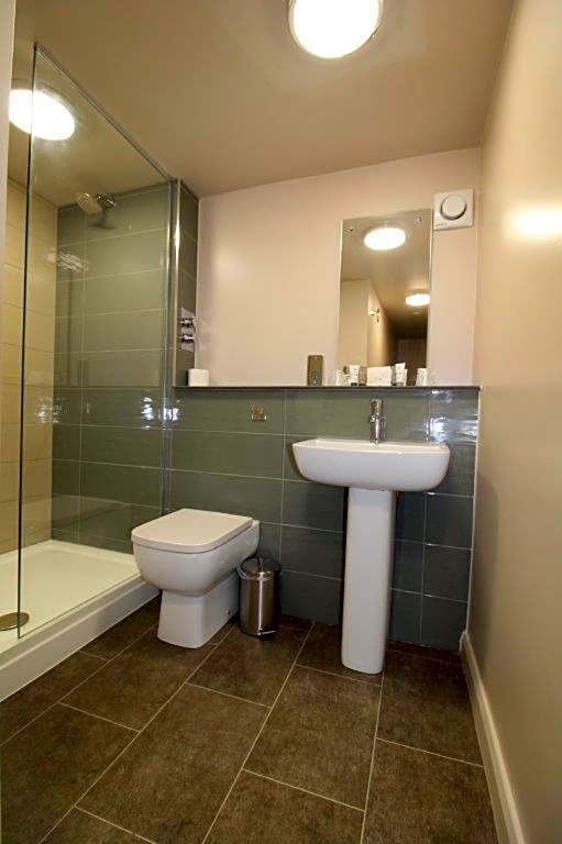 rooms @ the dolau inn
