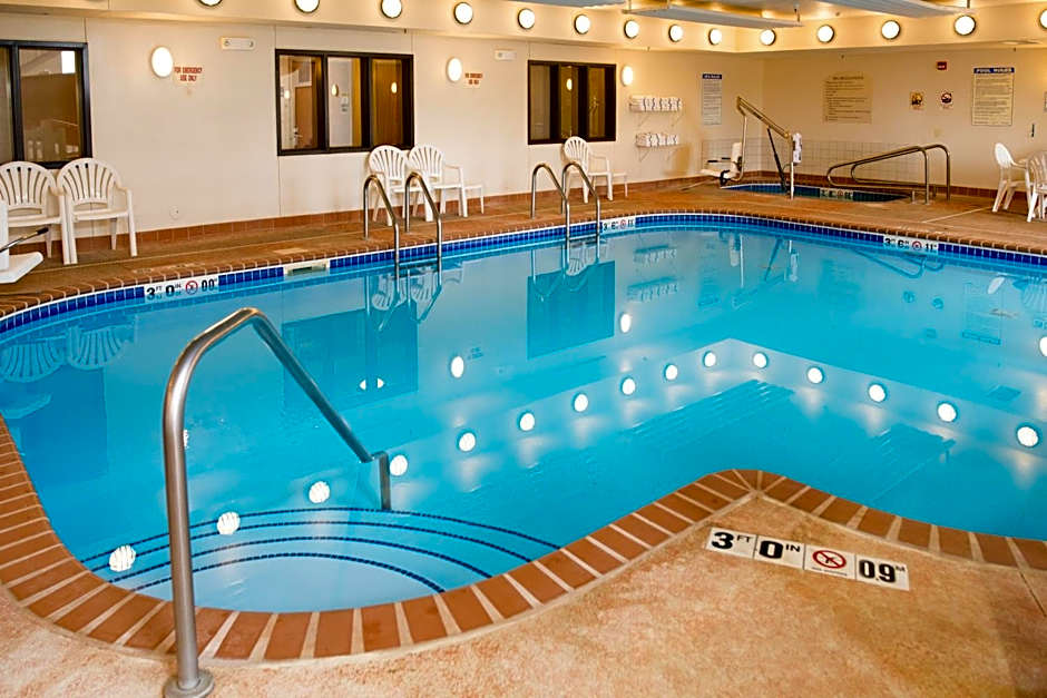 Holiday Inn Express Hotel & Suites Chanhassen By IHG