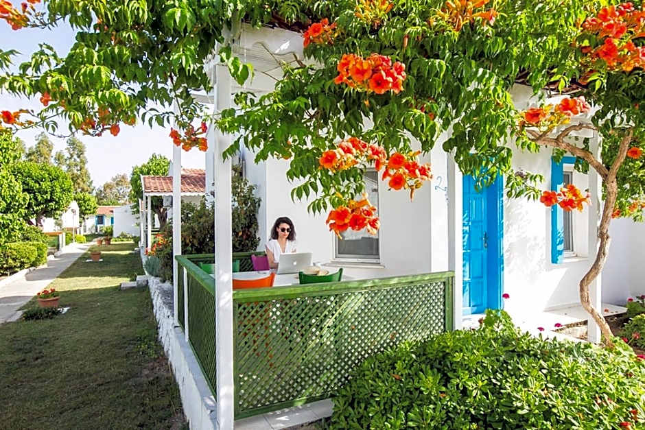 Teos Ormanci Tatil Koyu