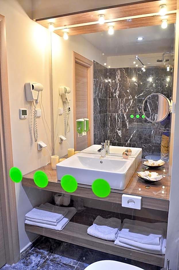 Hotel Capitolina City Chic