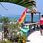 Three-room apartment a stones throw from the sea