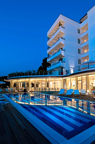 Mondial Resort & Spa