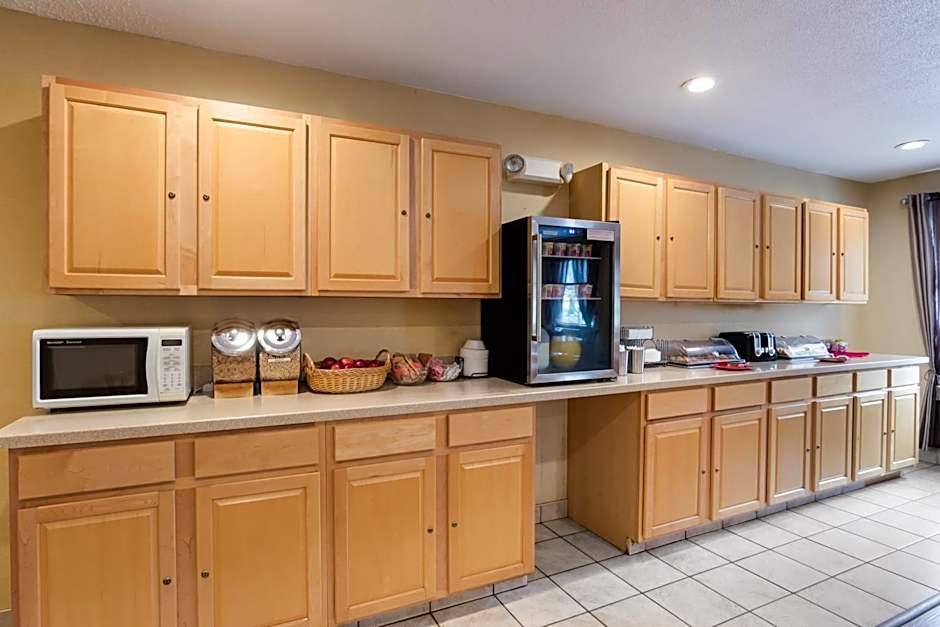 Econo Lodge Painted Post