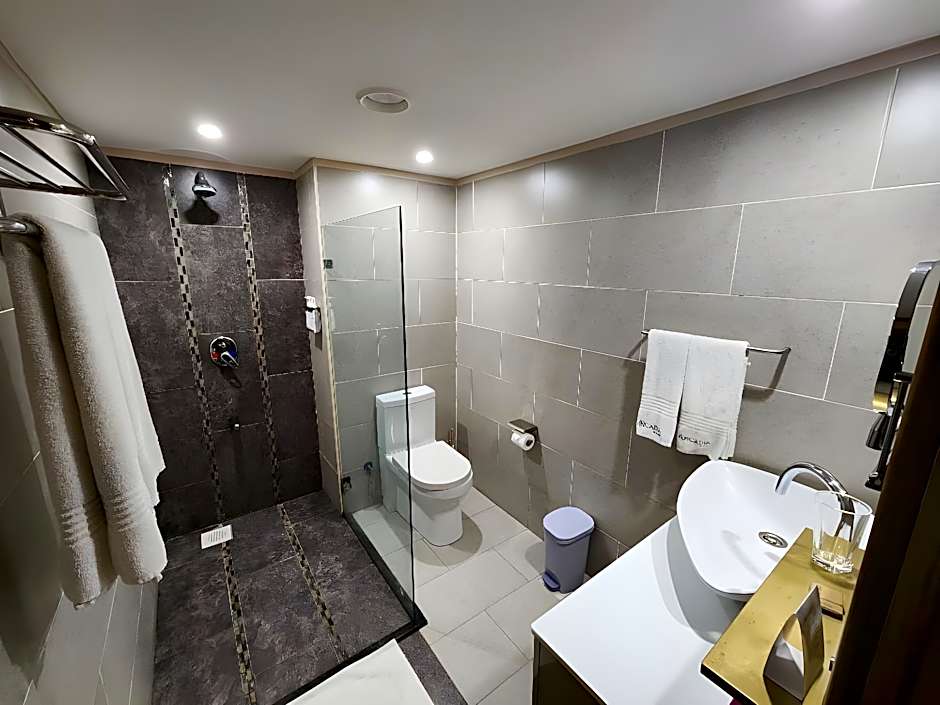 Arcadia Suites Hotel