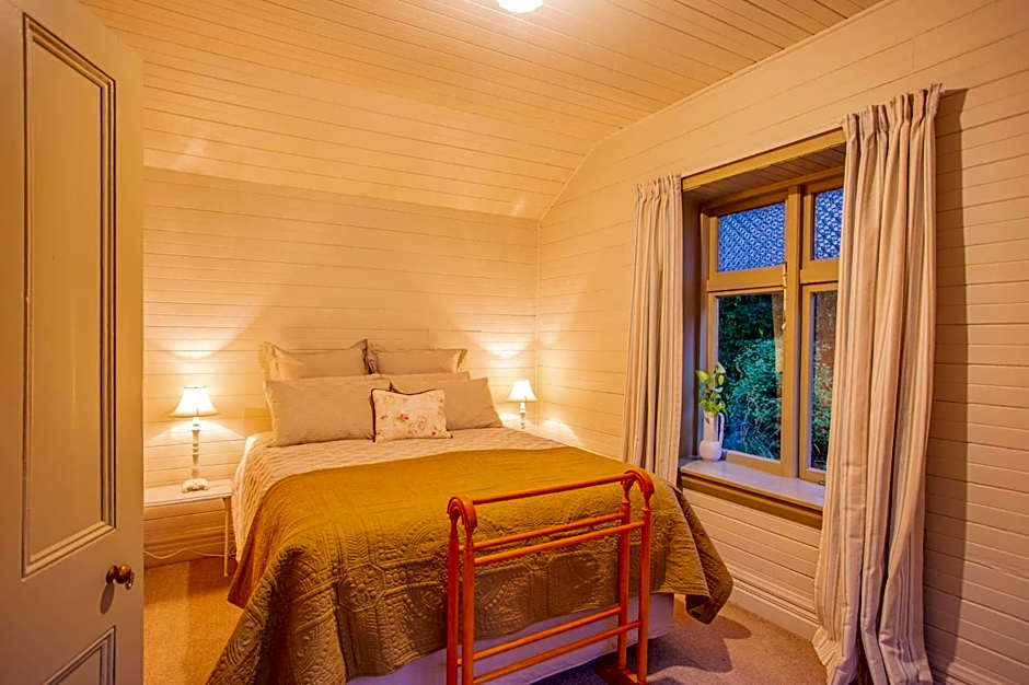 Villa City Break for couples 27 mins CHC Airport