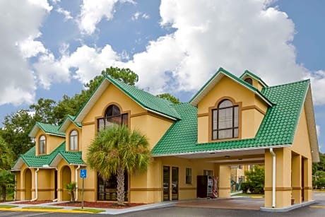 Howard Johnson by Wyndham Dothan