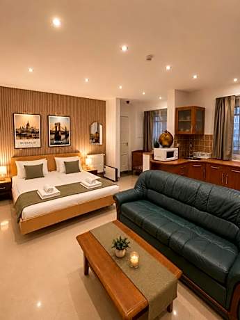Two-Bedroom Apartment (4 Adults)