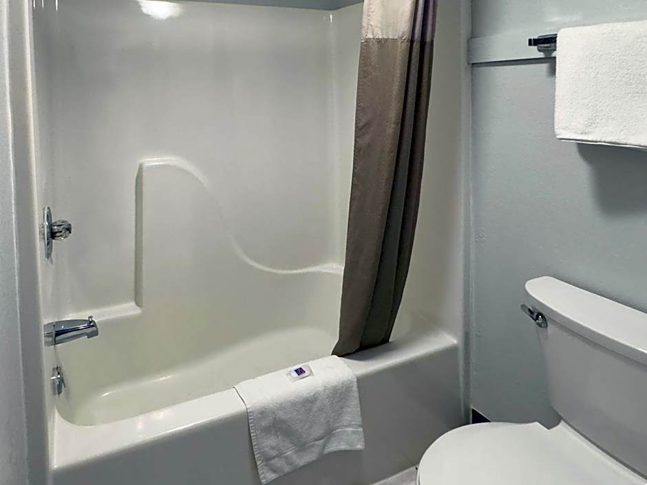 Motel 6-Dyersburg, TN