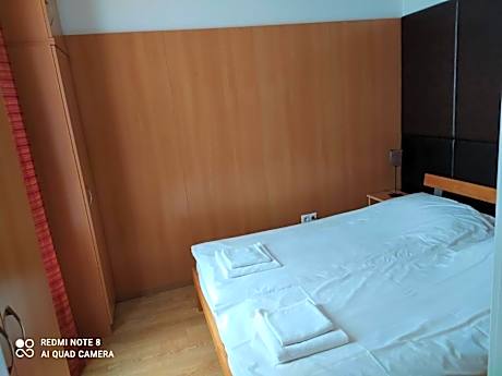 One-Bedroom Standard Apartment