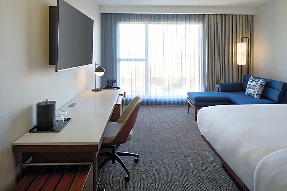 Courtyard by Marriott Montreal Laval
