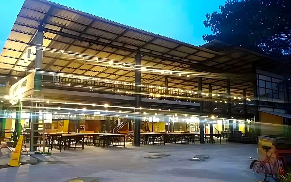 Bwalk Hotel Malang